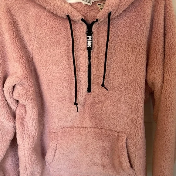 Get ready for Winter! Oversized PINK fleece hoodie - Picture 6 of 7